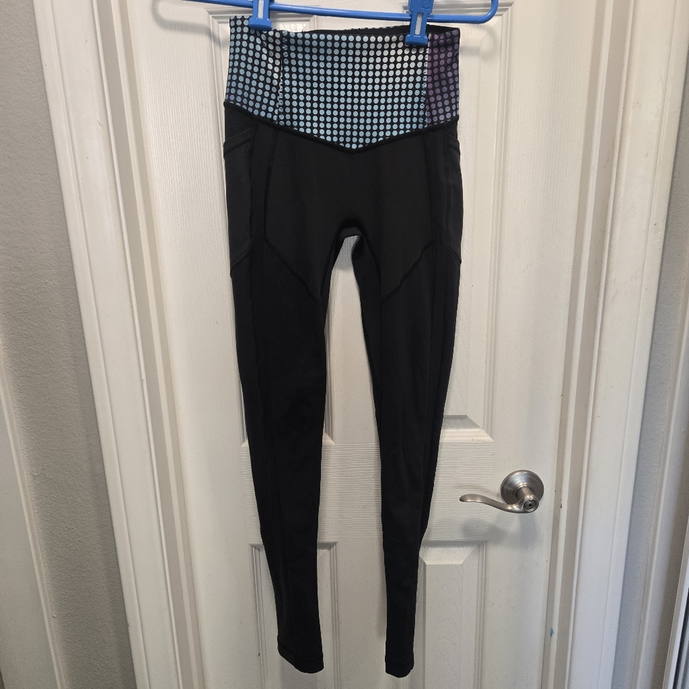 Lululemon leggings size 4